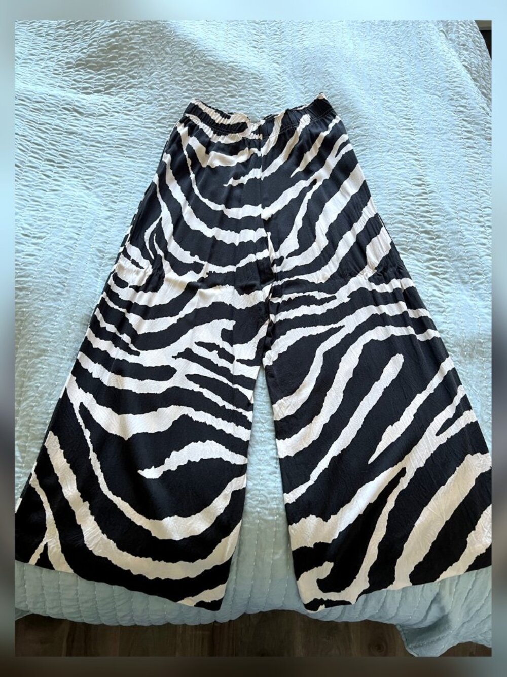 H&M Zebra Print Wide Leg Pants S
